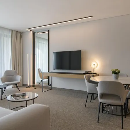 Ensana Aquahouse Hotel