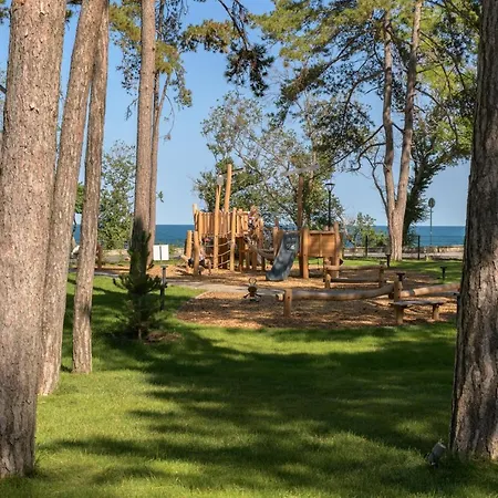 Отель Ensana Aquahouse 5*