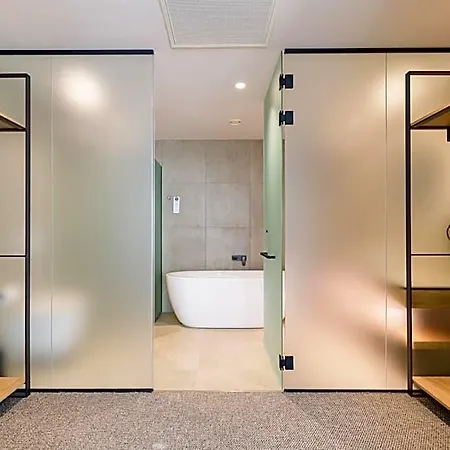 Ensana Aquahouse Hotel 5*