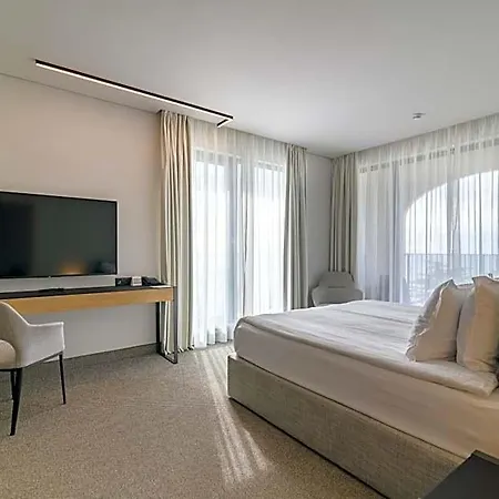 Ensana Aquahouse Hotel