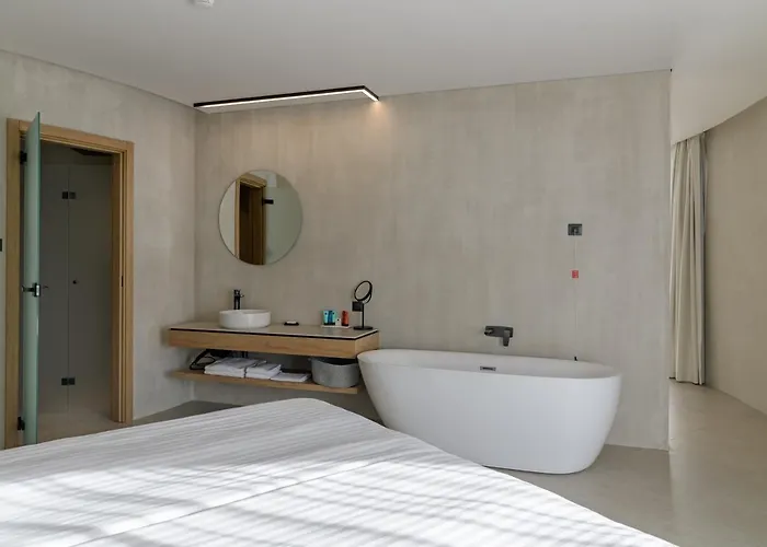 Ensana Aquahouse Hotel 5*